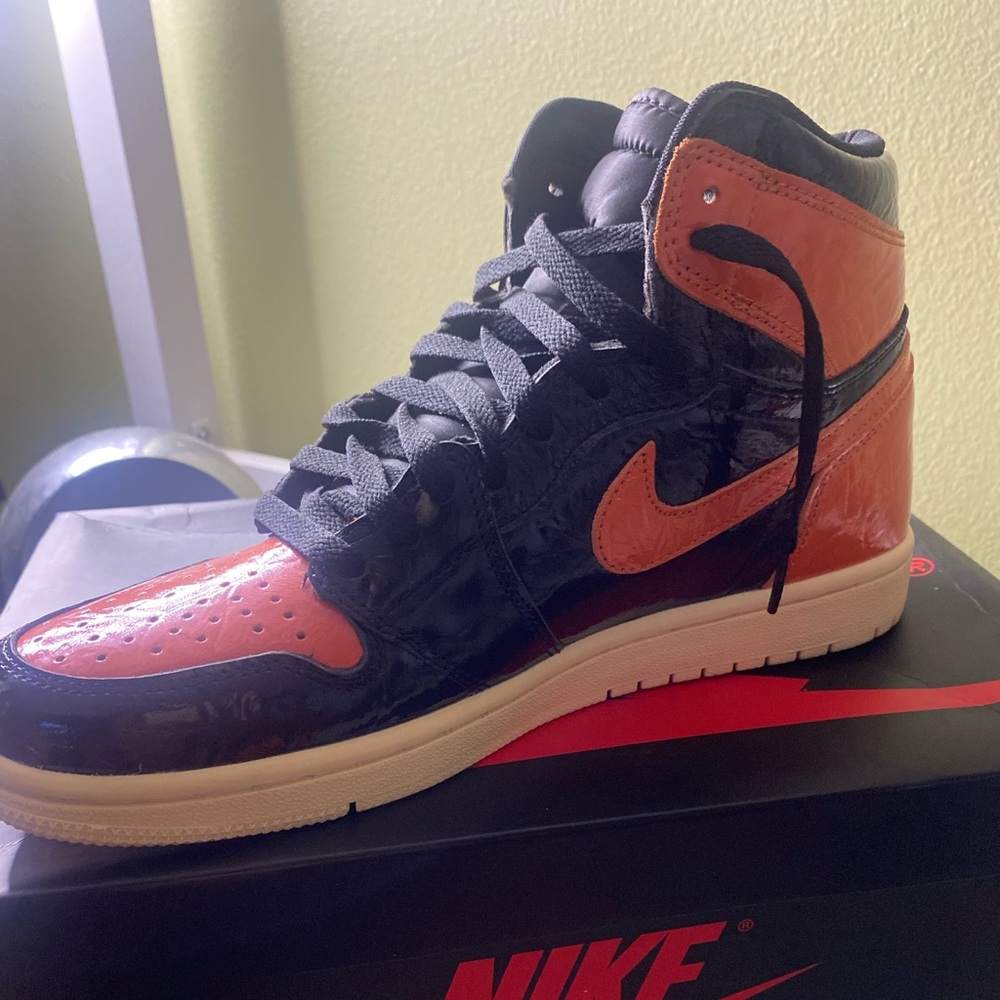 Shattered BackBoard Jordan 1’s